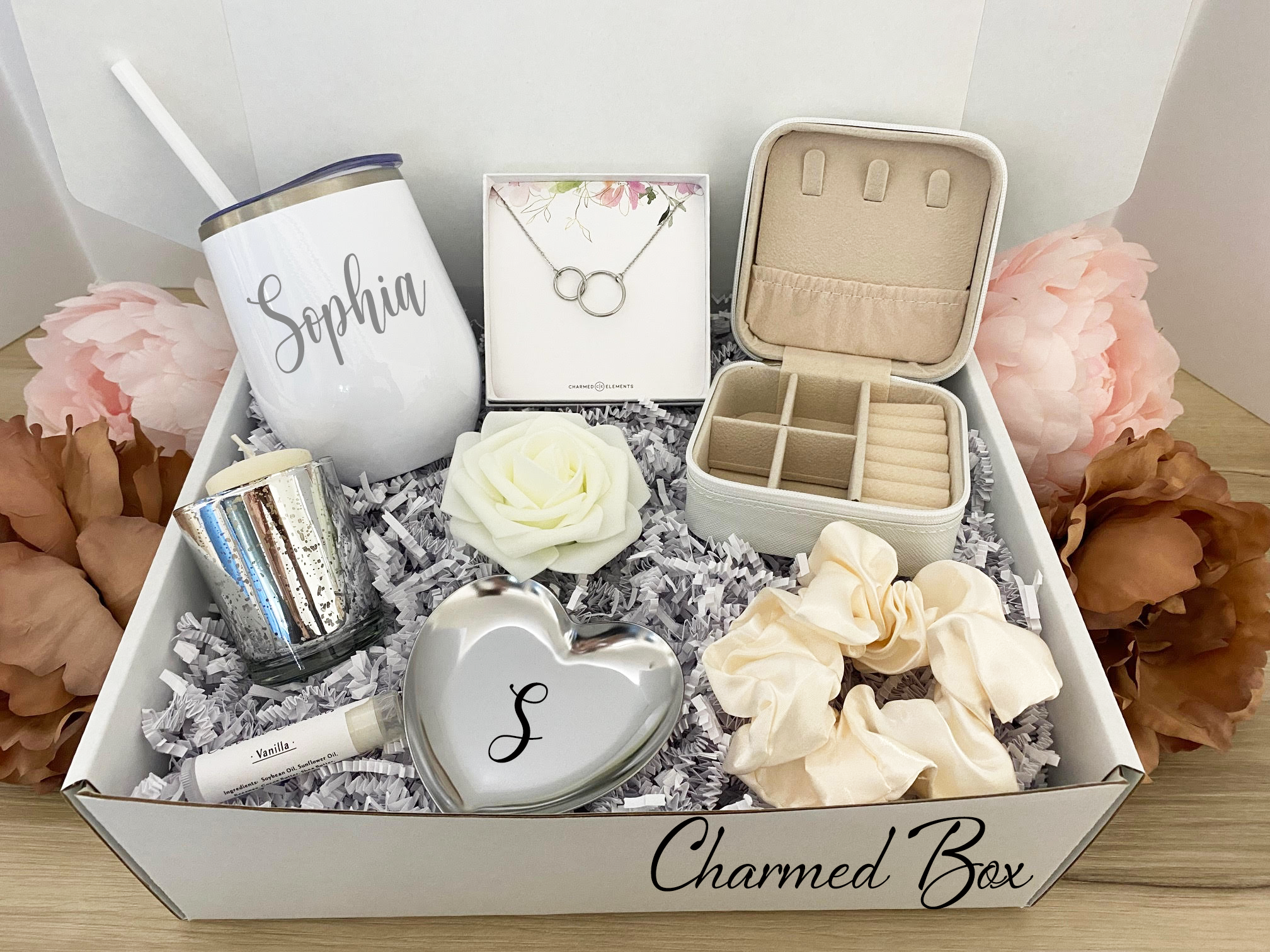 Engagement Gift Box for her, Bridal Gift Box, Bride to Be Gift Box, Bridal Gift Box, Bridal Shower gift box, Engagement gift box, Future Mrs