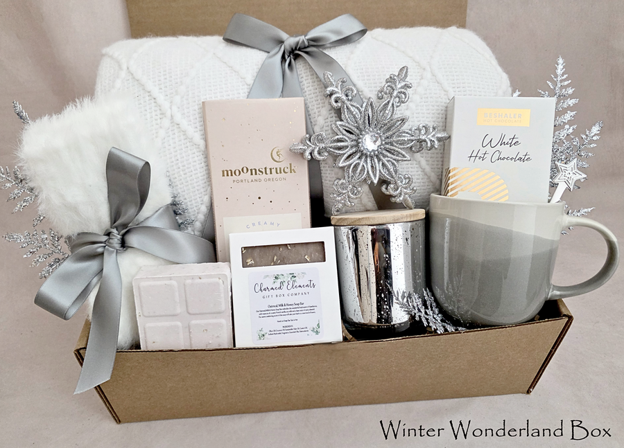 Winter Wonderland Gift Box – Cozy Holiday Self-Care Set, Luxury Christmas Gift for Her, Seasonal Spa & Comfort Box